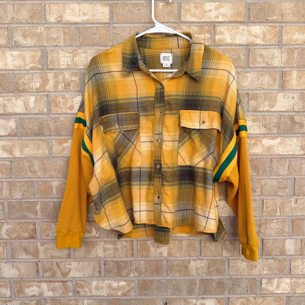 BDG UO Yellow Green Caleb Sporty Button Down Shirt Flannel Waffle Knit Boxy L